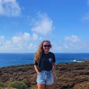 Meet your Posher, Claire